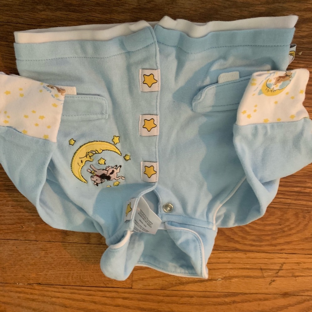 Super cute cow over the moon outfit 🌙